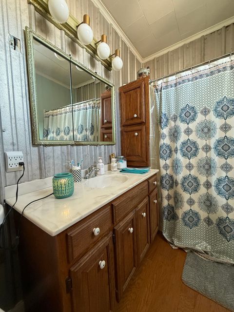 Tiny photo for 200 W McHaney Street W, Harrisburg, IL 62946 (MLS # 12558126)