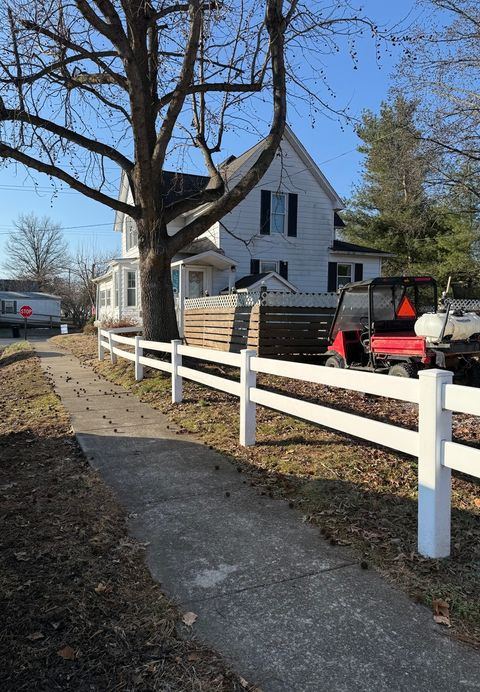 Tiny photo for 200 W McHaney Street W, Harrisburg, IL 62946 (MLS # 12558126)