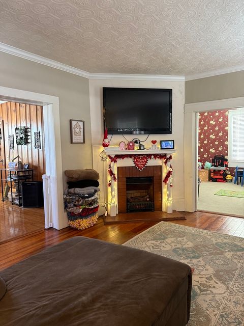 Tiny photo for 200 W McHaney Street W, Harrisburg, IL 62946 (MLS # 12558126)
