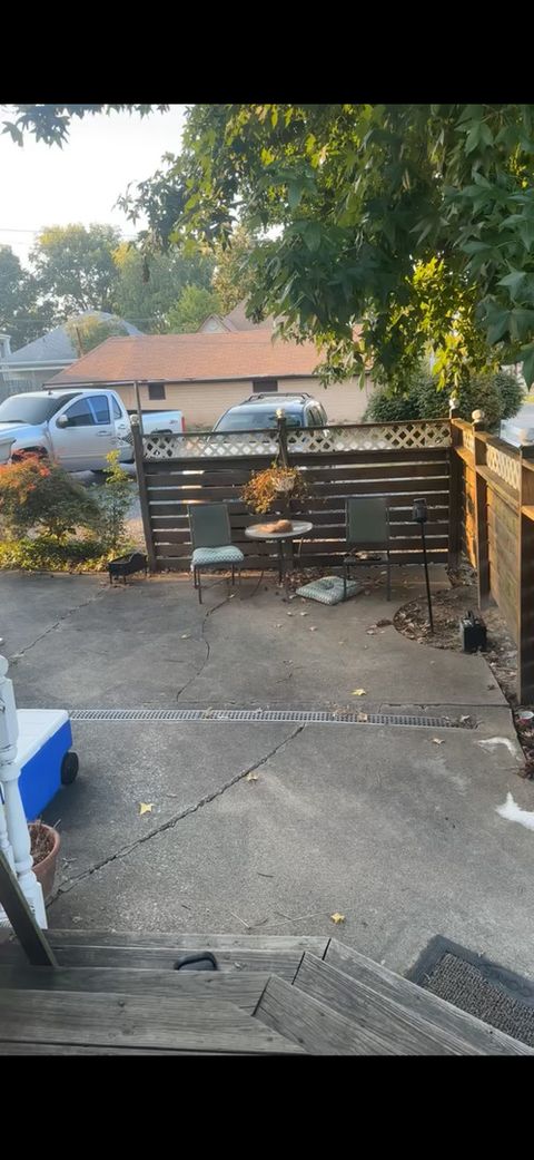 Tiny photo for 200 W McHaney Street W, Harrisburg, IL 62946 (MLS # 12558126)