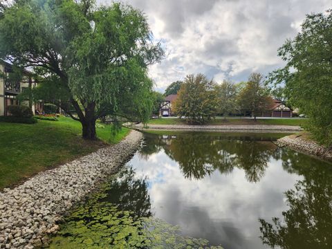 Tiny photo for 1044 Creekside Court #2B, Wheeling, IL 60090 (MLS # 12488051)