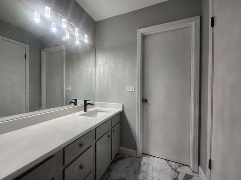 Tiny photo for 1044 Creekside Court #2B, Wheeling, IL 60090 (MLS # 12488051)