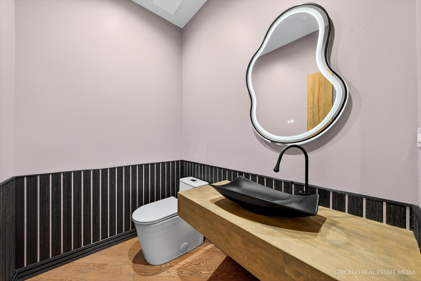 Downers Grove, Illinois 60516, United States, 4 Bedrooms Bedrooms, ,5 BathroomsBathrooms,Residential,Active,248400