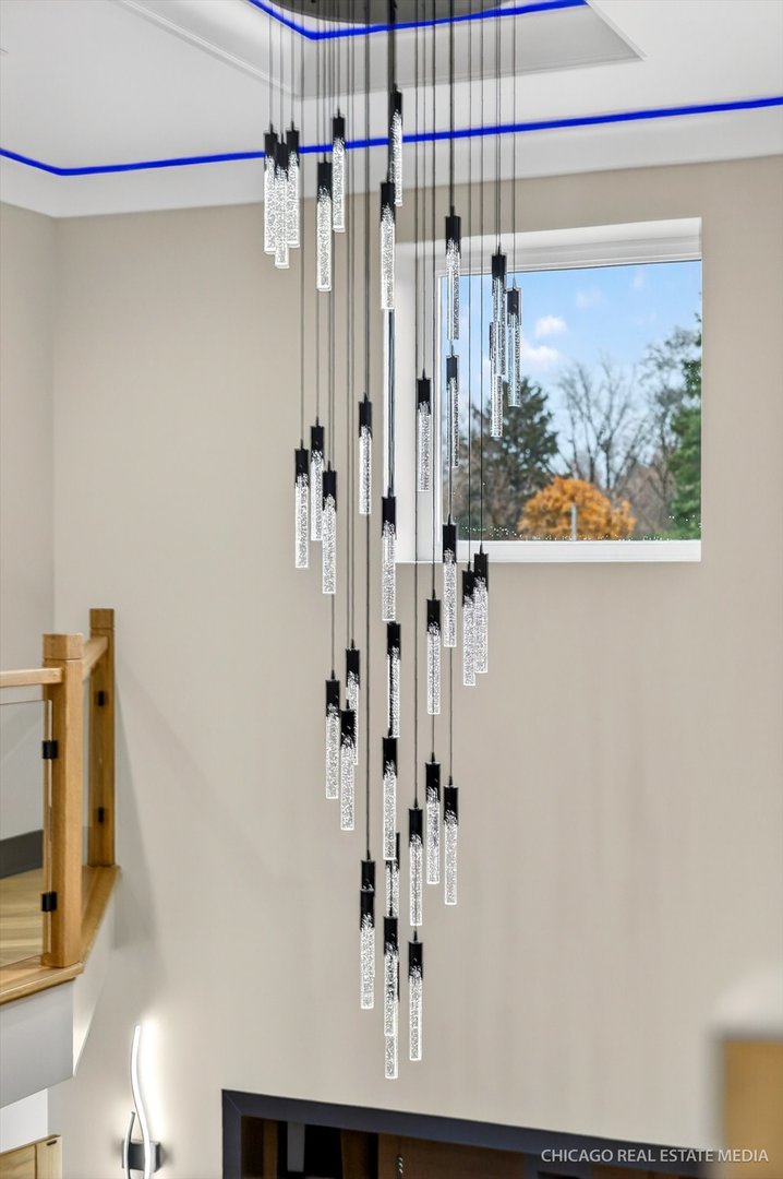 Downers Grove, Illinois 60516, United States, 4 Bedrooms Bedrooms, ,5 BathroomsBathrooms,Residential,Active,248400