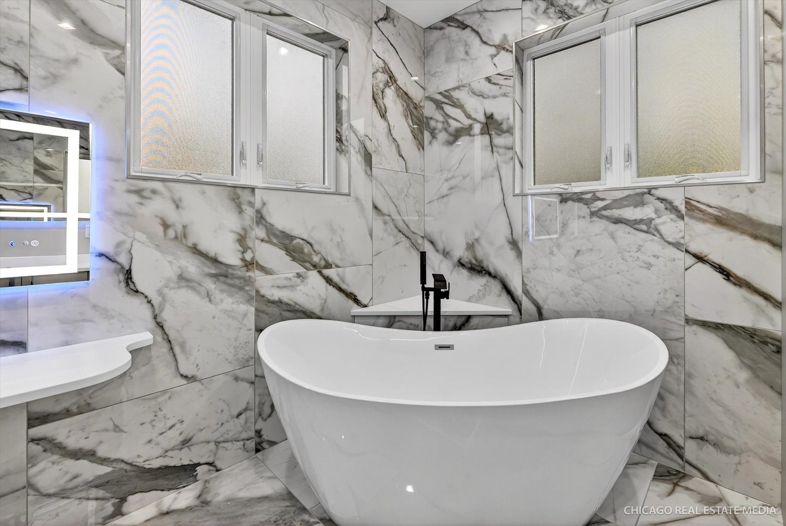 Downers Grove, Illinois 60516, United States, 4 Bedrooms Bedrooms, ,5 BathroomsBathrooms,Residential,Active,248400