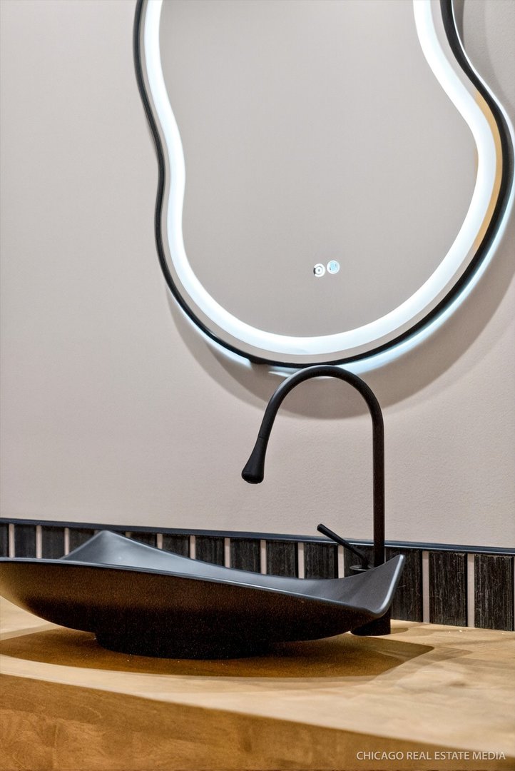 Downers Grove, Illinois 60516, United States, 4 Bedrooms Bedrooms, ,5 BathroomsBathrooms,Residential,Active,248400