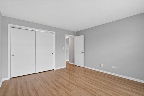 Tiny photo for 34 S Kensington Avenue #05, La Grange, IL 60525 (MLS # 12743419)