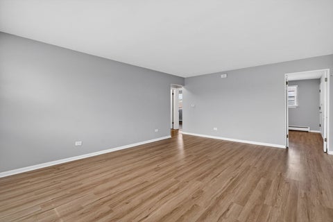 Tiny photo for 34 S Kensington Avenue #05, La Grange, IL 60525 (MLS # 12743419)