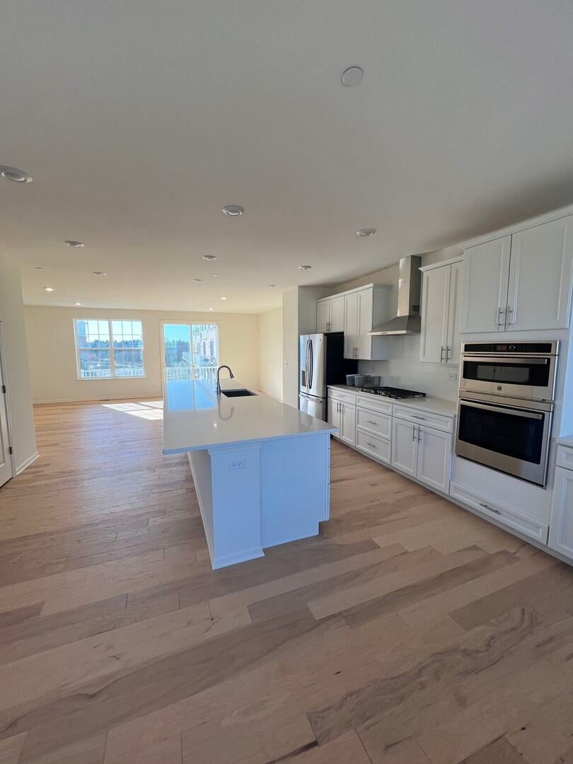 2925 SHOWPLACE Drive NONE