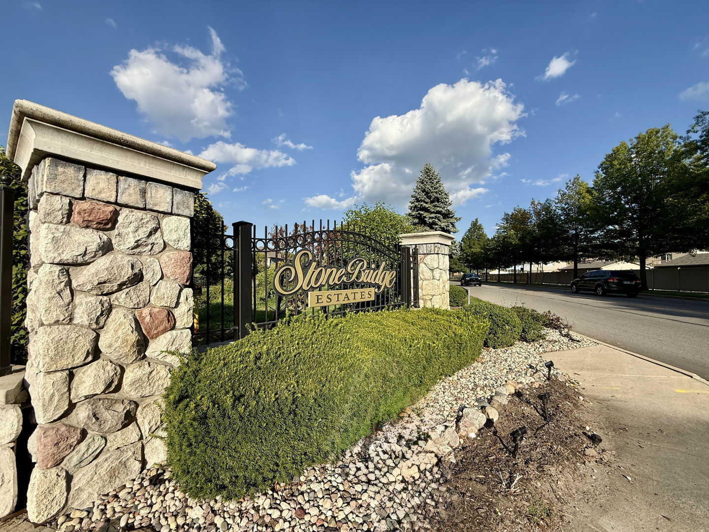 1106 Kensington Court