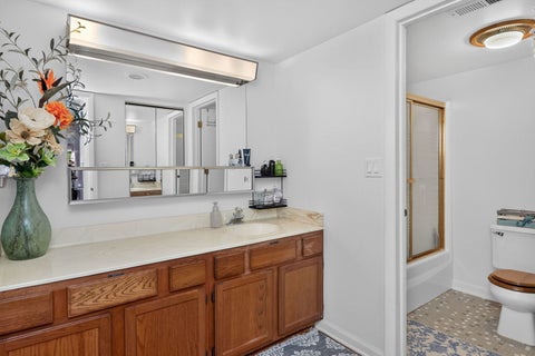 Tiny photo for 513 Timber Ridge Drive #105C, Carol Stream, IL 60188 (MLS # 12740882)