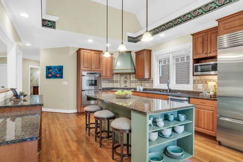 Tiny photo for 5684 Wolf Road, Western Springs, IL 60558 (MLS # 12568451)