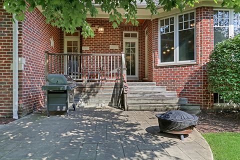 Tiny photo for 5684 Wolf Road, Western Springs, IL 60558 (MLS # 12568451)