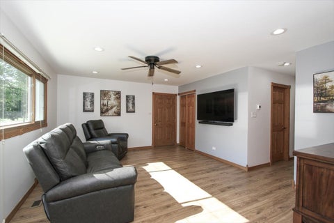 Tiny photo for 130 WESTVIEW Street, Hoffman Estates, IL 60169 (MLS # 12720283)