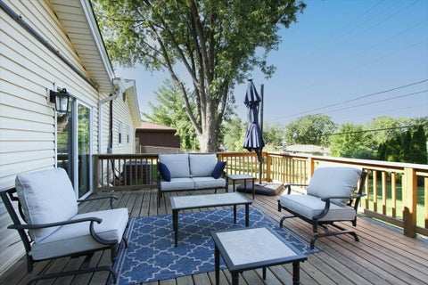Tiny photo for 130 WESTVIEW Street, Hoffman Estates, IL 60169 (MLS # 12720283)