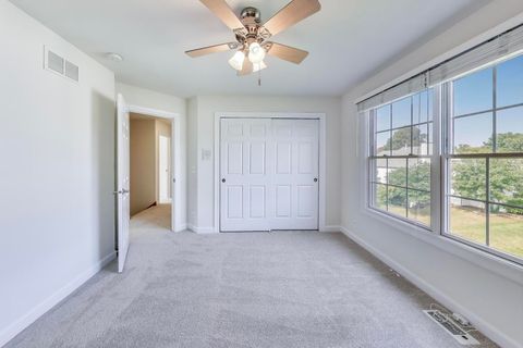 Tiny photo for 642 Lochwood Drive, Crystal Lake, IL 60012 (MLS # 12472154)