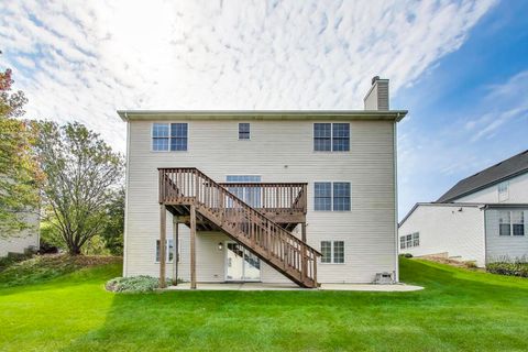 Tiny photo for 642 Lochwood Drive, Crystal Lake, IL 60012 (MLS # 12472154)