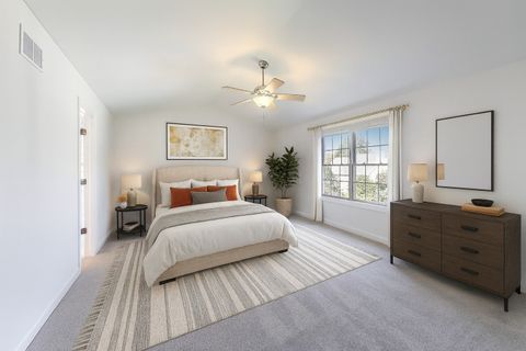 Tiny photo for 642 Lochwood Drive, Crystal Lake, IL 60012 (MLS # 12472154)