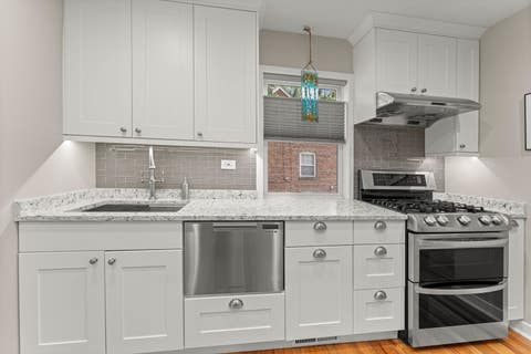 Tiny photo for 725 N County Line Road, Hinsdale, IL 60521 (MLS # 12690318)
