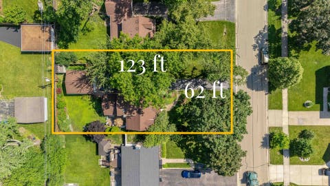 Tiny photo for 725 N County Line Road, Hinsdale, IL 60521 (MLS # 12690318)