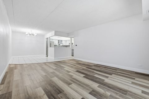 Tiny photo for 375 Plum Creek Drive #501, Wheeling, IL 60090 (MLS # 12559853)