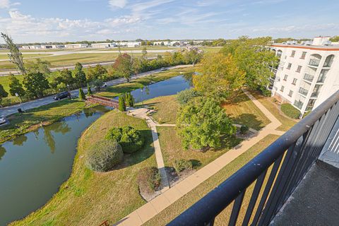 Tiny photo for 375 Plum Creek Drive #501, Wheeling, IL 60090 (MLS # 12559853)