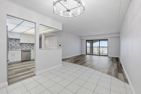 Tiny photo for 375 Plum Creek Drive #501, Wheeling, IL 60090 (MLS # 12559853)