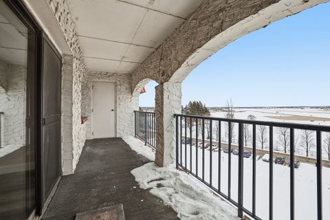 Tiny photo for 375 Plum Creek Drive #501, Wheeling, IL 60090 (MLS # 12559853)