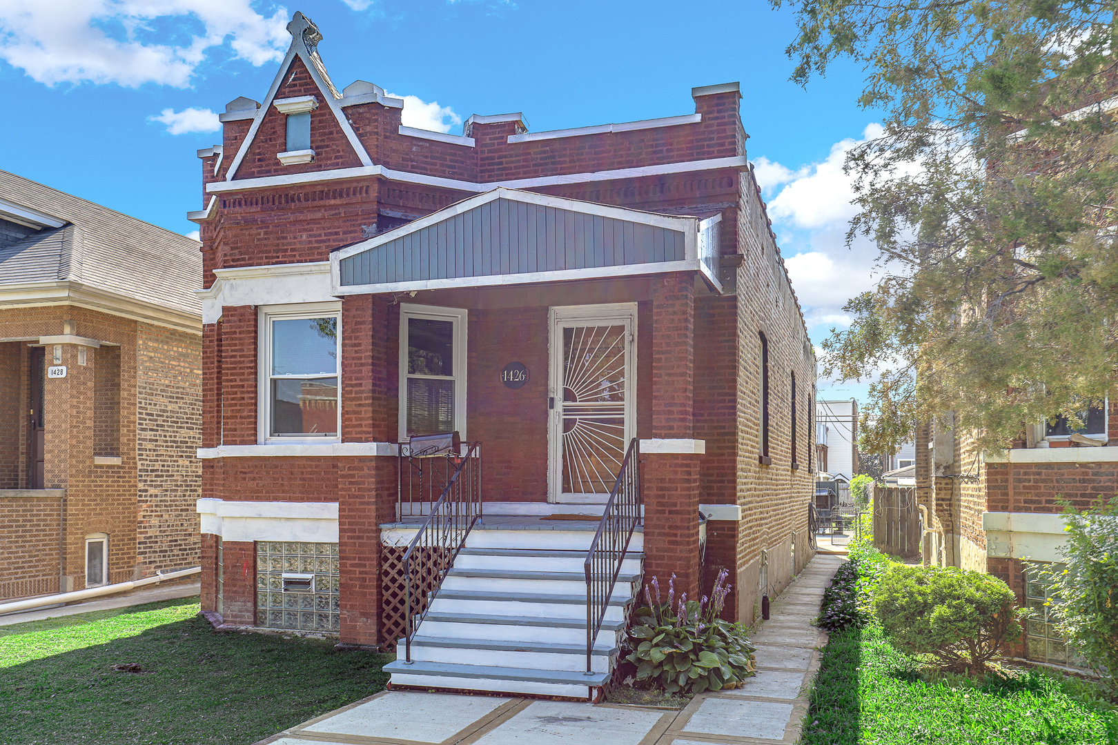 1426 S 57th Court