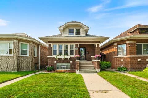 Photo of 1725 E 84th Street, Chicago, IL 60617 (MLS # 12706778)