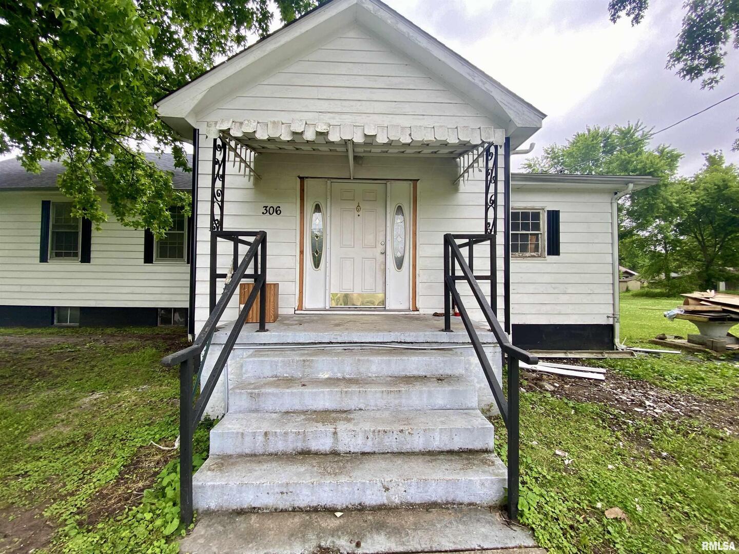 306 WASHINGTON Street