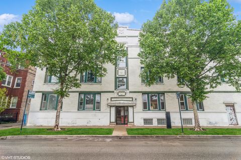 2405 N Hamlin Avenue 1N Chicago IL 60647