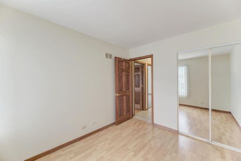 Tiny photo for 870 Longford Drive, Roselle, IL 60172 (MLS # 12509169)