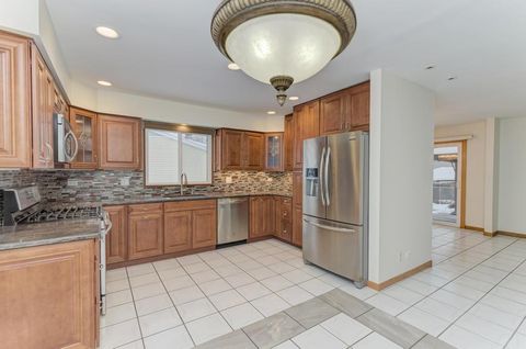 Tiny photo for 870 Longford Drive, Roselle, IL 60172 (MLS # 12509169)