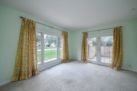 Tiny photo for 527 Mallard Point Drive, North Aurora, IL 60542 (MLS # 12769324)