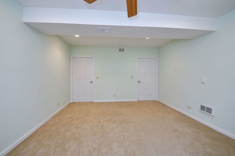 Tiny photo for 527 Mallard Point Drive, North Aurora, IL 60542 (MLS # 12769324)