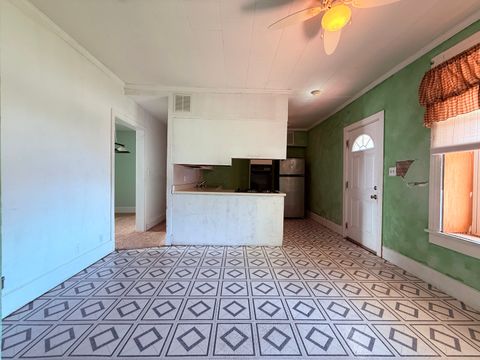 Tiny photo for 402 N Madison Street, Clinton, IL 61727 (MLS # 12466368)