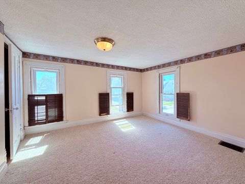 Tiny photo for 402 N Madison Street, Clinton, IL 61727 (MLS # 12466368)