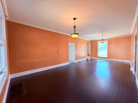 Tiny photo for 402 N Madison Street, Clinton, IL 61727 (MLS # 12466368)
