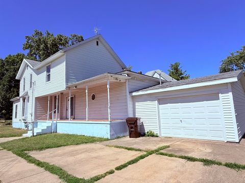Tiny photo for 402 N Madison Street, Clinton, IL 61727 (MLS # 12466368)