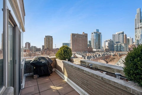 Tiny photo for 1515 S Prairie Avenue #914, Chicago, IL 60605 (MLS # 12653739)