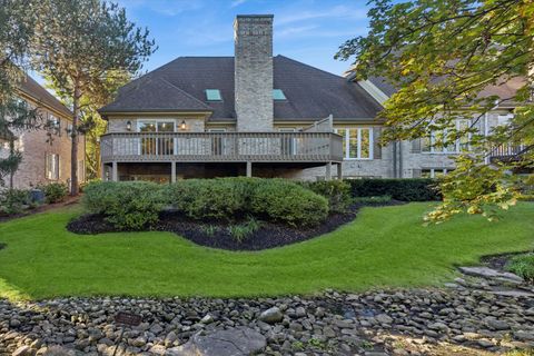 Tiny photo for 2 Tartan Lakes Circle, Westmont, IL 60559 (MLS # 12491691)