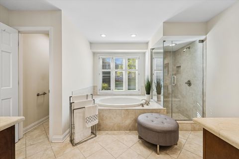 Tiny photo for 2 Tartan Lakes Circle, Westmont, IL 60559 (MLS # 12491691)