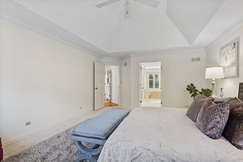 Tiny photo for 2 Tartan Lakes Circle, Westmont, IL 60559 (MLS # 12491691)