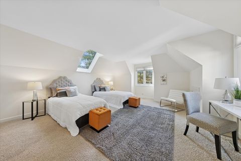 Tiny photo for 2 Tartan Lakes Circle, Westmont, IL 60559 (MLS # 12491691)