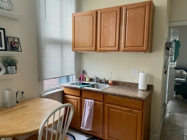 3339 N Seminary Avenue CH2