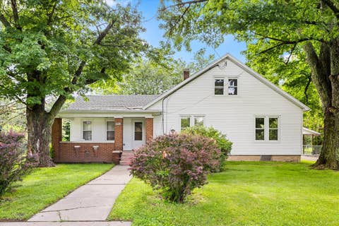 Photo of 1609 S Hawthorne Road, Streator, IL 61364 (MLS # 12720861)