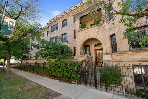 1351 W Wilson Avenue 1 Chicago IL 60640
