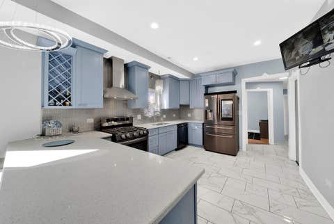 Tiny photo for 9436 S Spaulding Avenue, Evergreen Park, IL 60805 (MLS # 12673558)
