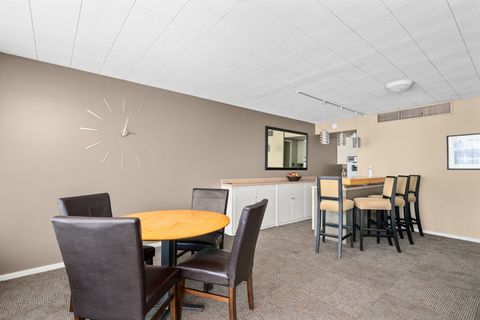 Tiny photo for 1337 21st Avenue #4D, Rock Island, IL 61201 (MLS # 12617113)
